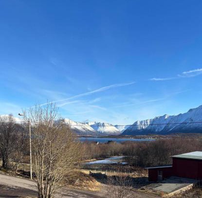 Sortland Apartamento | Hus med havutsikt i vakre Vesterålen - naboen til Lofoten