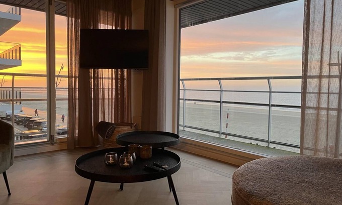 Blankenberge Apartamento | Huswell - Renovated Seaview apartment