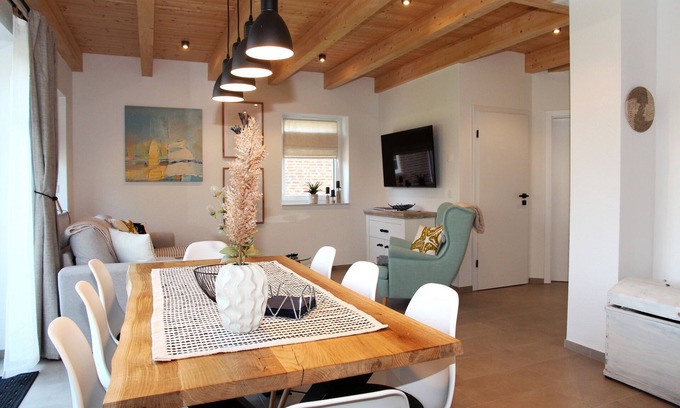 Eilsum Casa | Huus Fernleaf - Cozy vacation home on the Siel near Greetsiel
