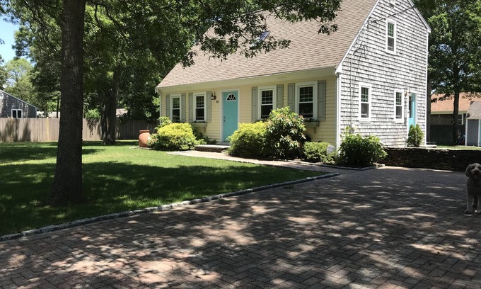 Hyannis Casa | Cape Cod playa vacaciones 3BR / 2 baño (duerme 6 -8) calle muerta WiFi, AC