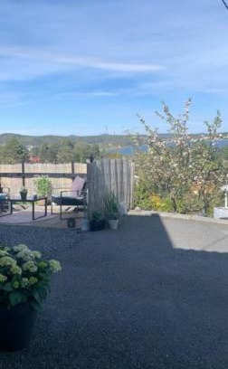 Faervik Apartamento | Hybel leilighet leis ut under Arendalsuka