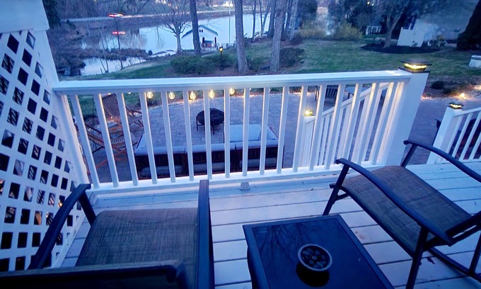 Semora Casa | Family friendly home on Hyco Lake, large dock, fire pit, one level.