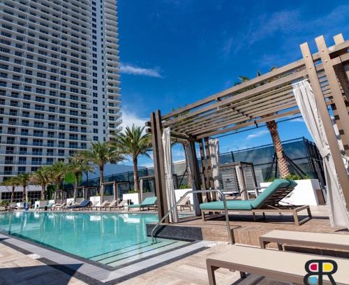 Hollywood South Central Beach Complejo | HYDE Beach House Apartments