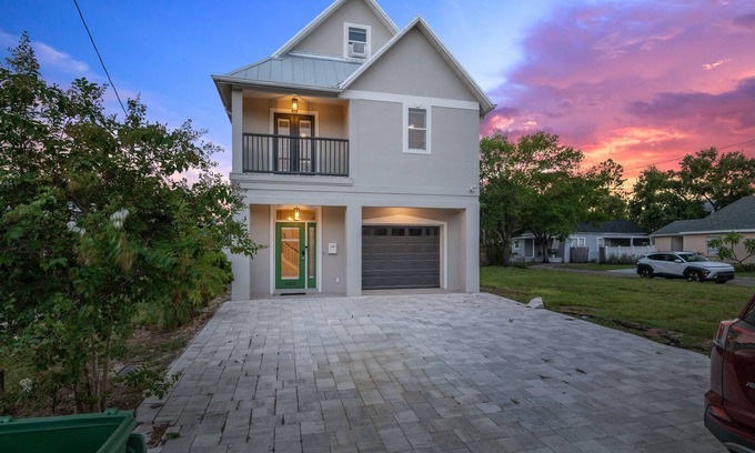 Hyde Park Casa | Hyde Park Tampa 4 Bedroom Home Near Hyde Park Village, SoHo and Beach!