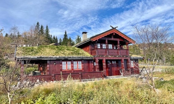 B Cabina | Hyggelig Hytte med Sauna og Innendørs Boblebadekar. Nær Skibakken og Sommarland