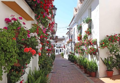 Benalmadena Cama Y Desayuno | I AM La Posada Hotel and Apartment