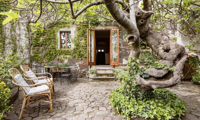 Paulilatino Casa | I gerani rossi