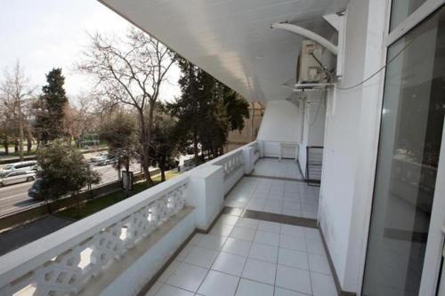 Baku Old Town Apartamento | I See the Sea Nefchilyar Avenue 2 bedroom