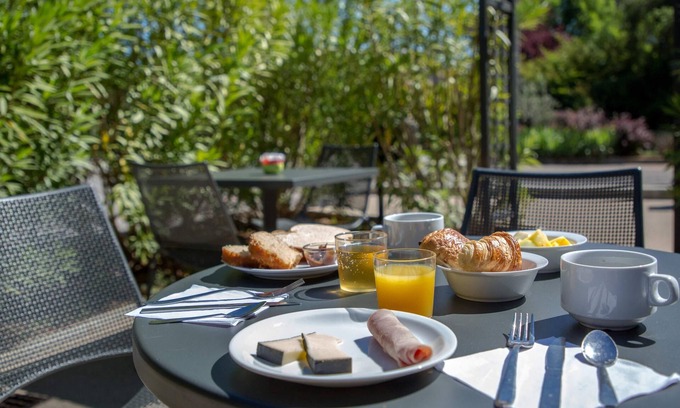 Brignoles Hotel | ibis budget Brignoles Provence Verte