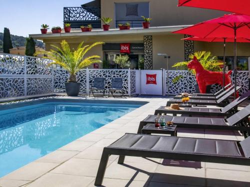 Mouans-Sartoux Hotel | IBIS Cannes Mouans Sartoux Piscine parking gratuit