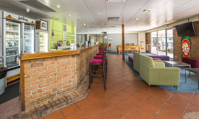 Sutton Complejo | ibis Styles Canberra Eaglehawk