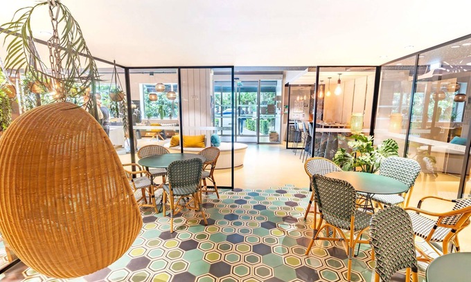 Republique–Point-du-Jour Hotel | ibis Styles Paris 16 Boulogne