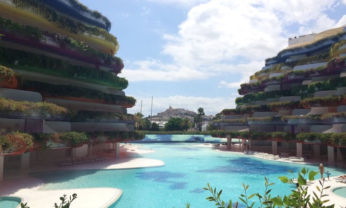 Talamanca Apartamento | Ibiza Frontline Apt en Las Boas, mejores vistas del casco antiguo, fotos reales