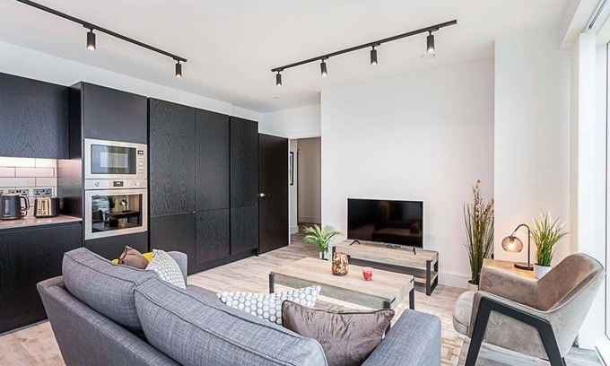 East Acton Apartamento | Icon Tower Flat II