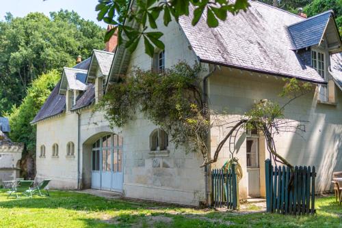 Gennes-Val-de-Loire Casa | Idéal Groupes 3 Gîtes, 4 Chambres - Bord de Loire