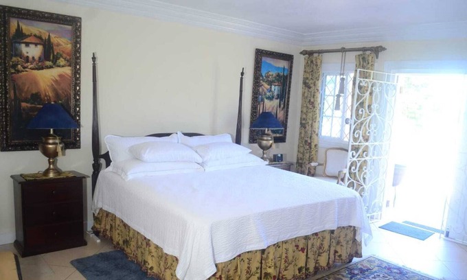 Ocho Rios Casa | Ide A Wile