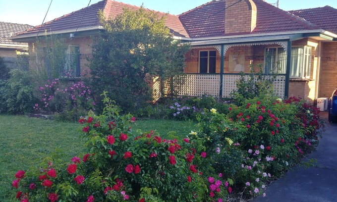 Dandenong Casa | Ideal Business and Family accommodation