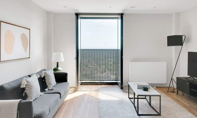 Fairfield Apartamento | Ideal Croydon 1BR, new build w/ 24h security, nr Tube, by Blueground