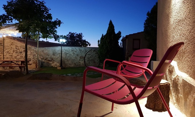 Segovia Casa | Ideal Familias 7 dormitorios jardin bbc wifi 55 min de Madrid y 8 min de Segovia