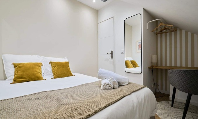 Old Town Apartamento | Ideal family/pro*Center*WiFi*Netflix*A/C
