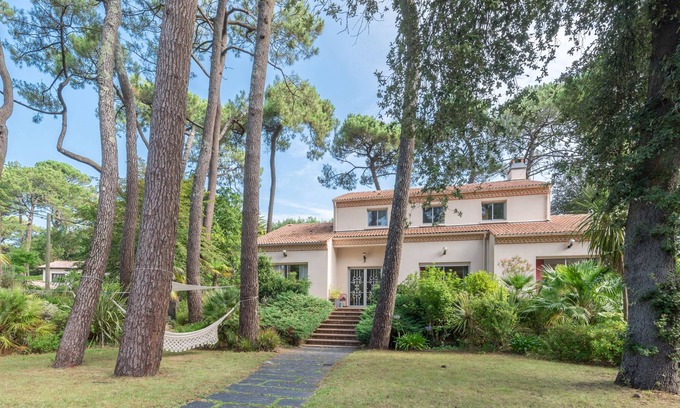 Saint-Brevin-l'Ocean Casa | Ideal para familias, encanto, playa y centro a 300 m, jardín 2000 m2 ... y jacuzzi