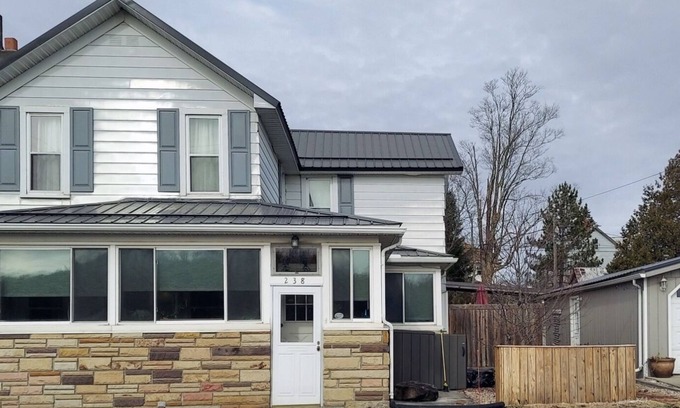 Canaan Valley Casa | Ideal Location + Gathering Space + Art Deco Design + Designated Work Area