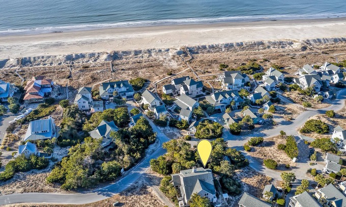 Killegray Ridge Casa | Ideal location! Charming 3 BD 2.5 BA. Steps to beach. Dog friendly! New Cart!