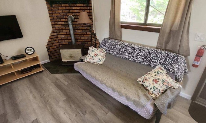 North Conway Condominio | Ubicación ideal: a pie de tiendas, puntos de venta, restaurantes, a poca distancia de caminata y esquí