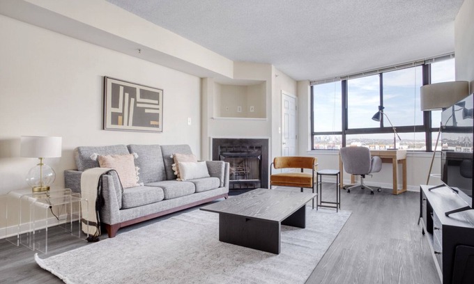 Pentagon City Apartamento | Ideal Pentagon City 1BR w/ W/D, Gym & Lounge, near Metro, by Blueground