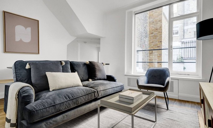 Warwick Apartamento | Ideal Pimlico 2BR, 10 mins to Victoria & Pimlico Station, by Blueground