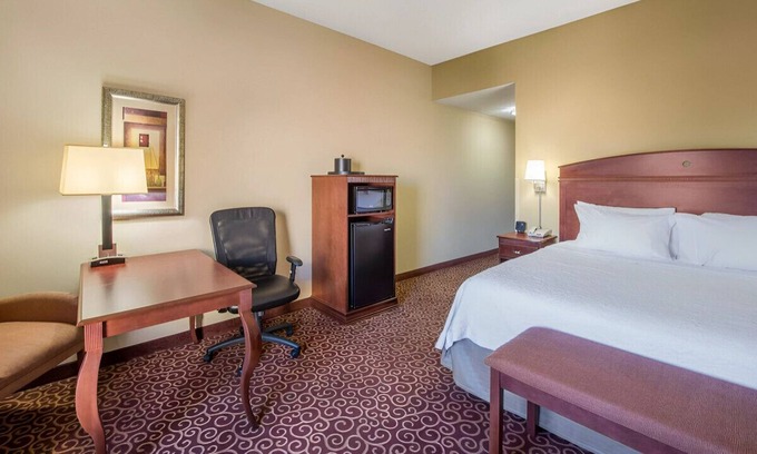 South Oklahoma City Casa | Ideal Room for a Romantic Getaway! Free Breakfast
