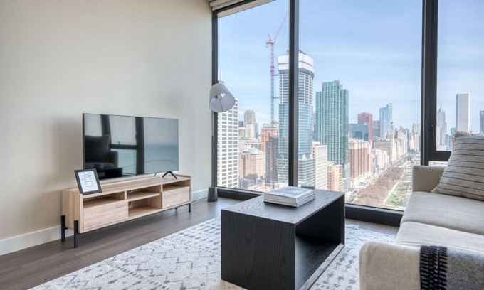 South Loop Apartamento | Ideal South Loop 1BR w/ Pool, Gym & Spa, nr Grant Park, by Blueground