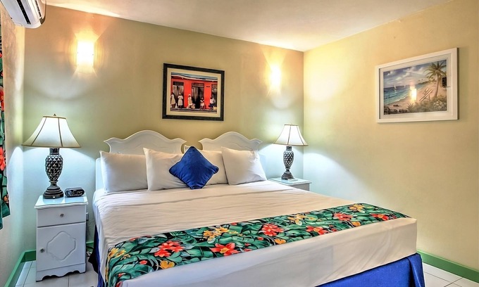 Worthing Hotel | Ideal Stay for Beach Goers: Cozy Room w/ Living Area and Kitchenette | 3 Rooms