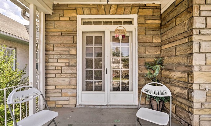 Hagerstown Apartamento | Ideally Located Apt w/ Balcony: Pet Friendly!