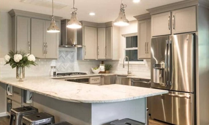 South Lamar Casa | Ideally Located Austin Bungalow - mins from restaurants, parks, & entertainment