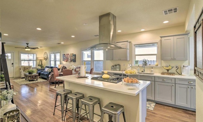 Chico Casa | Ideally Located Chico Home - Fire Pit and Grill