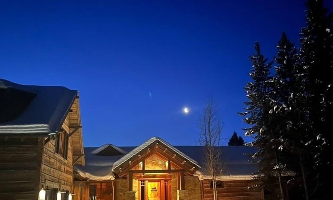 Spanish Peaks Casa | Lujosa casa cerca del esquí, Big Sky's Town Center, YC & SP Clubs - $ ESPECIAL