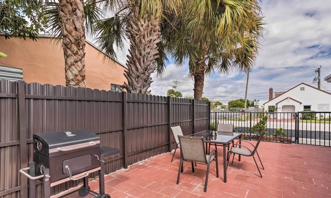 Riviera Beach Apartamento | Ideally Located West Palm Beach Apartment!