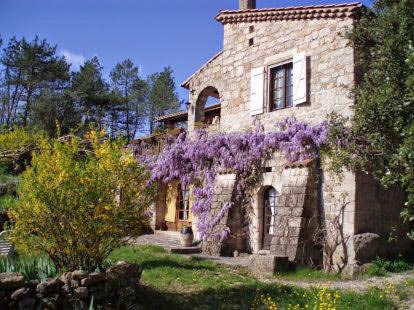 Les Assions Cabina | Idyllic French farmhouse