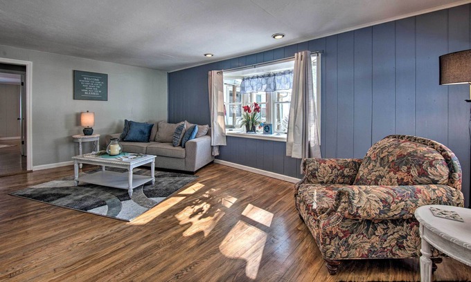 Wagontown Casa | Idyllic Manor Farm Cottage: 3 Mi to Chambers Lake!