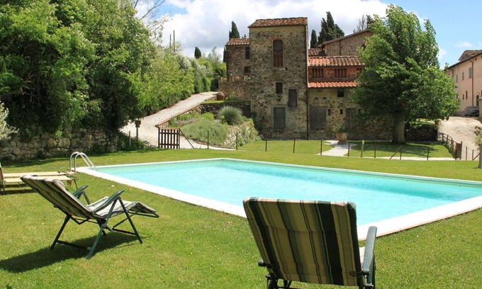 Sesto Fiorentino Casa | Idílico refugio toscano con piscina y spa