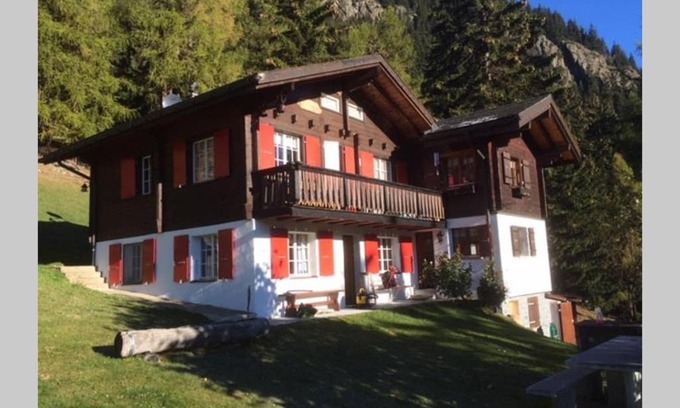 Bitsch Apartamento | Idyllisches Chalet inmitten der Walliser Bergwelt