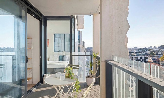 Melbourne Central Business District Apartamento | Ikebana Skies CBD Fringe by Queen Victoria Market