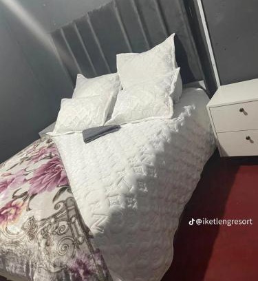 Moretele Apartamento | Iketleng Guest House & Resort