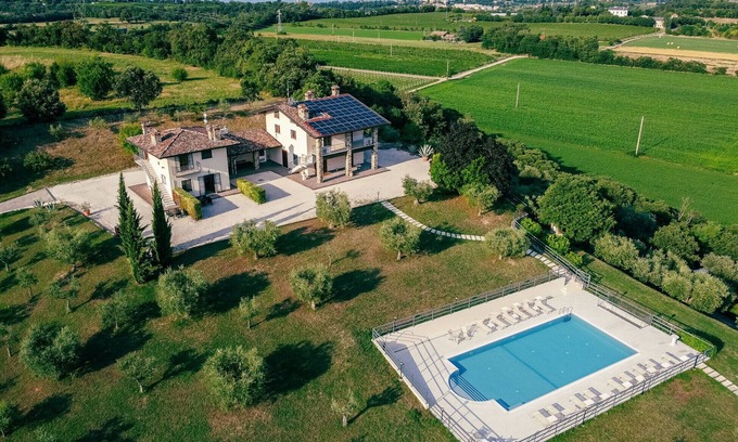 Lonato del Garda Apartamento | Il Casale Lonato Luna