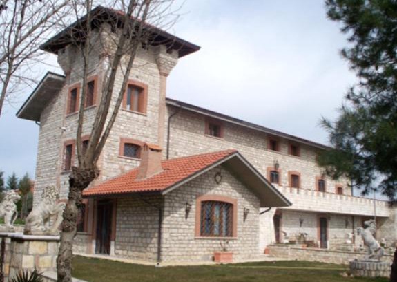 Pietrelcina Cama Y Desayuno | IL Castello dei Templari
