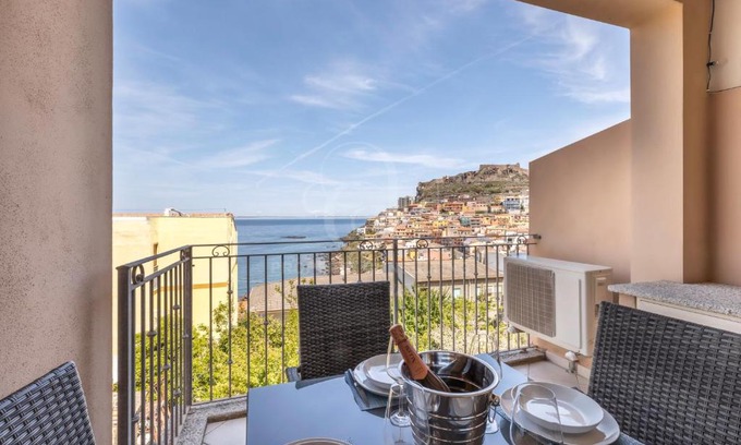 Castelsardo Historic Centre Apartamento | IL Castello incantato