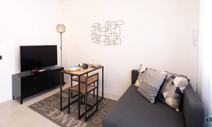 Gurone Apartamento | IL GIARDINO DEL RE MALNATE - IXIHOME