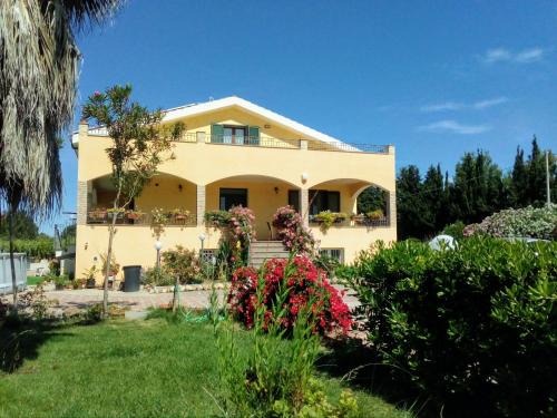 Olmedo Apartamento | Il Giardino delle Rose A