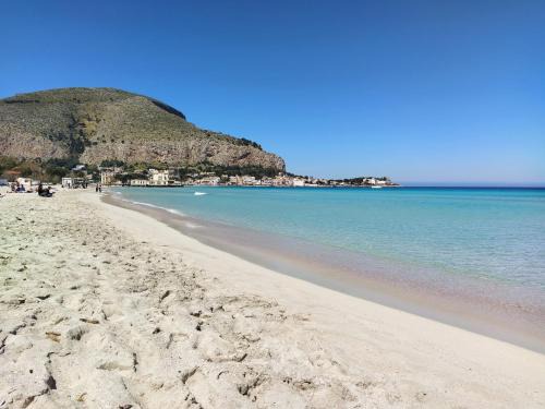 Mondello Casa | Il Giardino di Lia